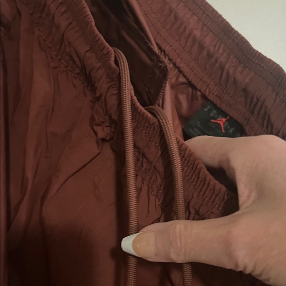 Jordan Burgundy running pants💫Tuesday price draw strings on the legs $25 - Picture 5 of 8